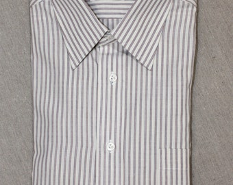 vintage 70's - 80's -Hathaway- Men's long sleeve dress shirt. 'New Old Stock'. Striped 'English Poplin'. Medium 15 1/2 x 34/35