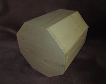 Octagonal unfinished wooden box,with lid, 7"x6", handbag,toy box,unpainted