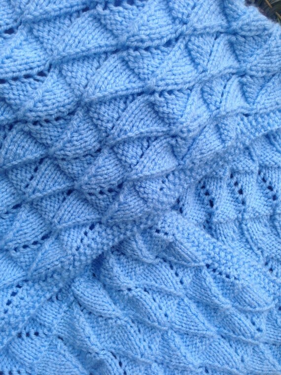 Moebius Cowl Knitting Pattern - Lacy Triangles Moebius Scarf - Lacy Scarf KNI...