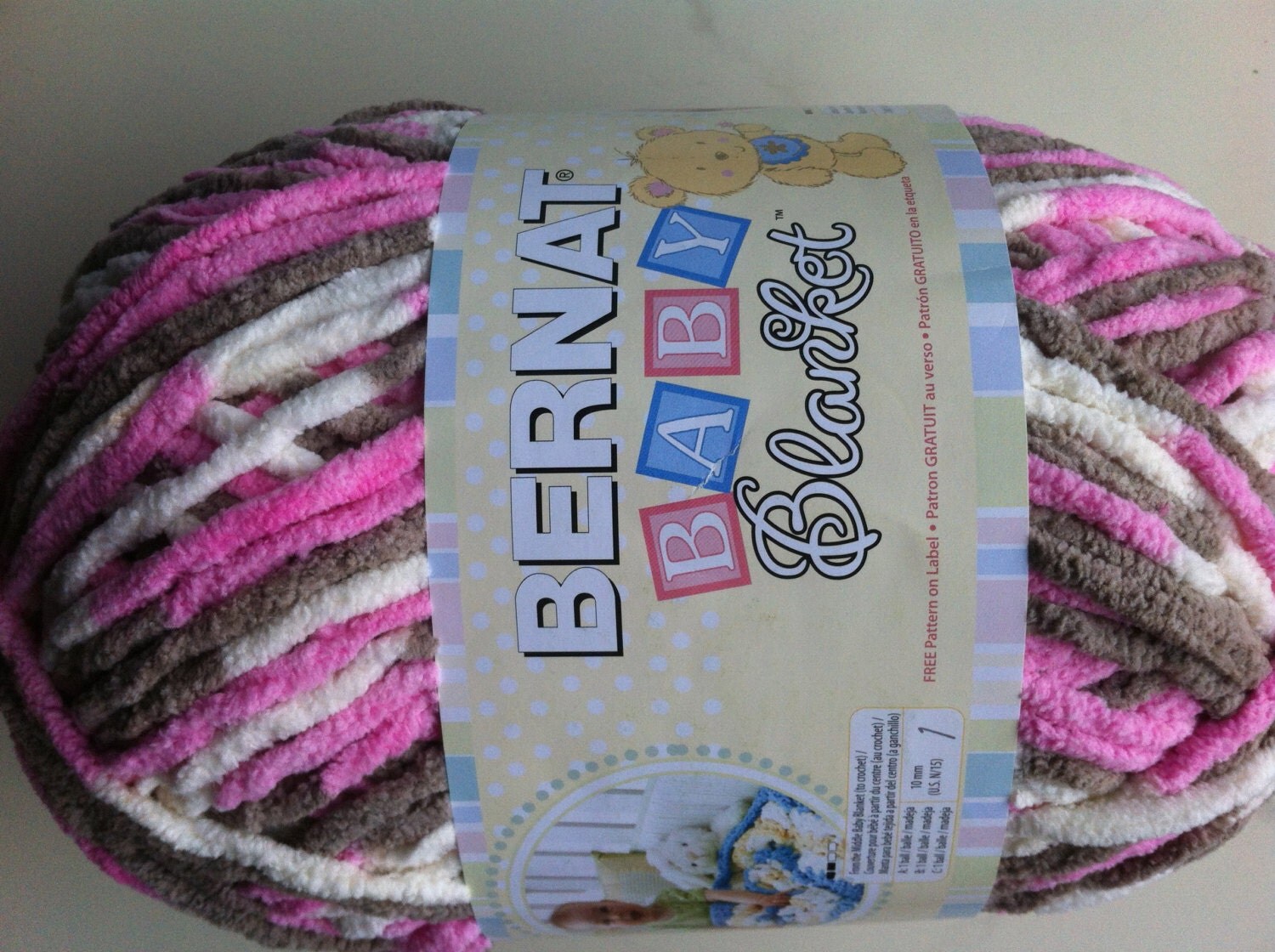 LITTLE ROSES Bernat Baby Blanket COLOR 04418 Big 10.5 oz