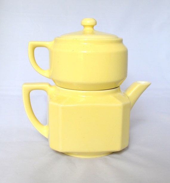 Vintage Folger's Automatic Drip Coffee Maker by UpswingVintage