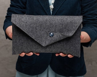 Dark grey Merino wool felt clutch bag, grey large felt clutch for woman, grey elegant clutch, grey felt clutch, clutch bag, handmade bag
