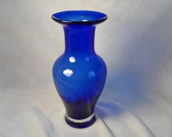 Popular items for cobalt blue vase on Etsy