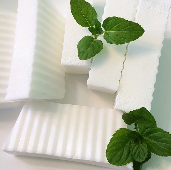 Fresh Mint Soap by BollaFrescaSoapCo on Etsy