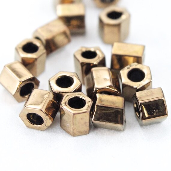 8/0 Metallic Gold Bronze Hex Seed Bead 20 gm JFG008