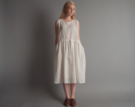 melody fair white cotton eyelet dress / white babydoll dress