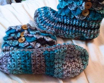 Women's Slippers - Women's Booties - Crocodile Slippers - Crocodile Booties - Made to Order - US Size 6-10 - 10 Variegated Colors to Choose