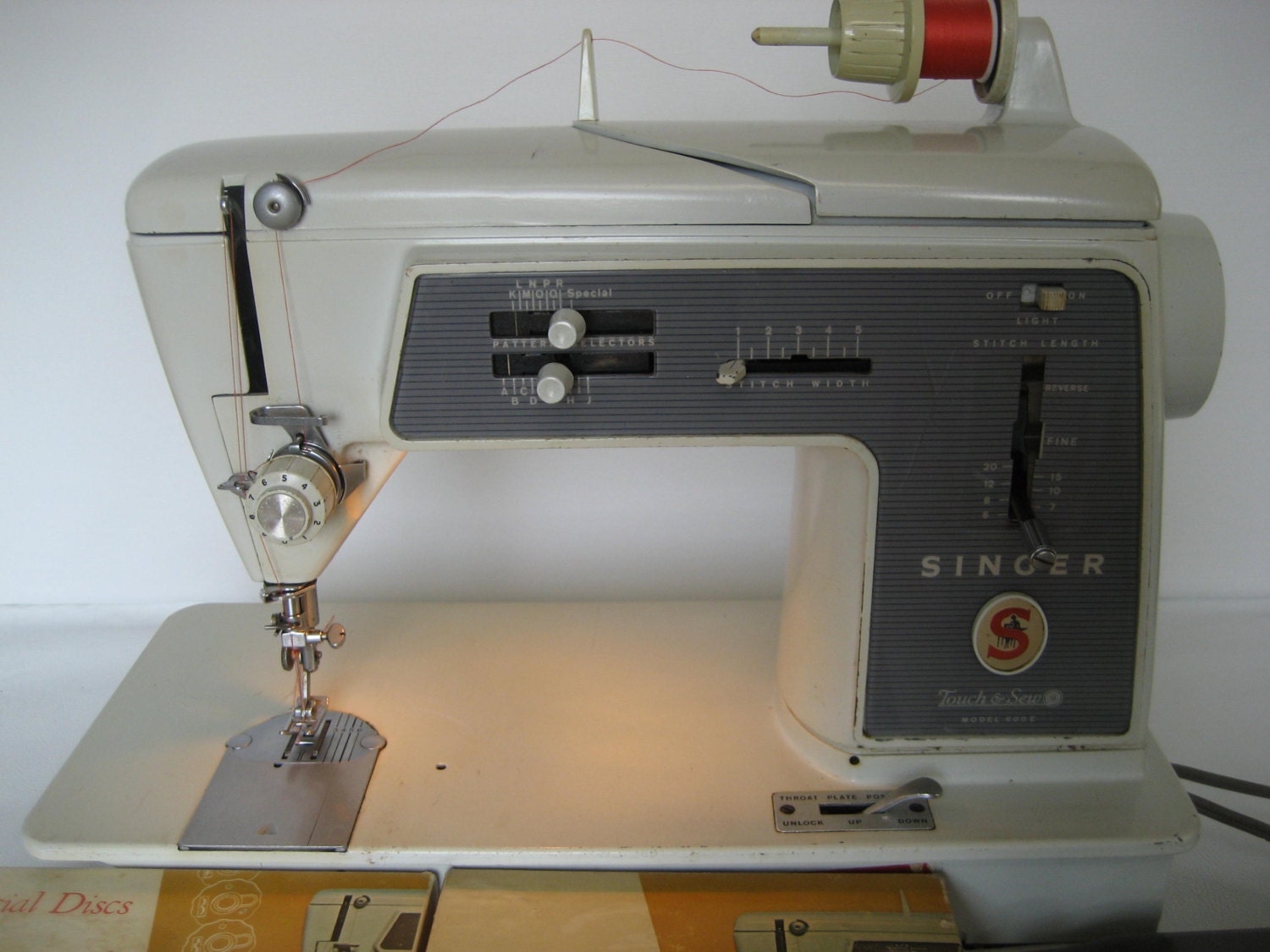 Singer 600E Touch & Sew sewing machine with by bagsandmore on Etsy