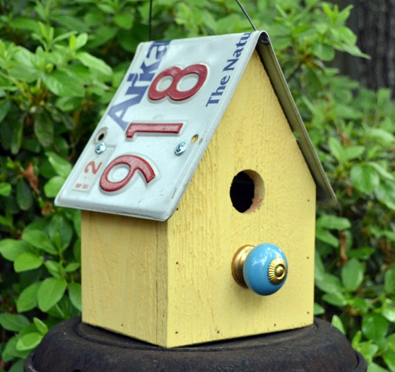 Rustic Birdhouse Primitive Birdhouse Recycled by ruraloriginals