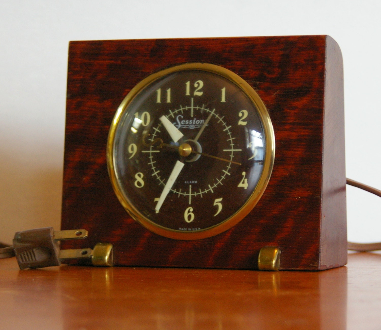 Vintage Sessions Clock Company Alarm Solid Wood