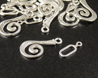 CLEARANCE Clasp 2 Antique Silver Clasps Hook and Eye Decorative Victorian 25mm (1048cla25s1)