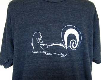 Skunk T Shirt Men Unisex Sizes XS through XXLarge Triblack