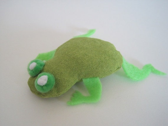 Cat Toy Frog Filled with Organic Catnip