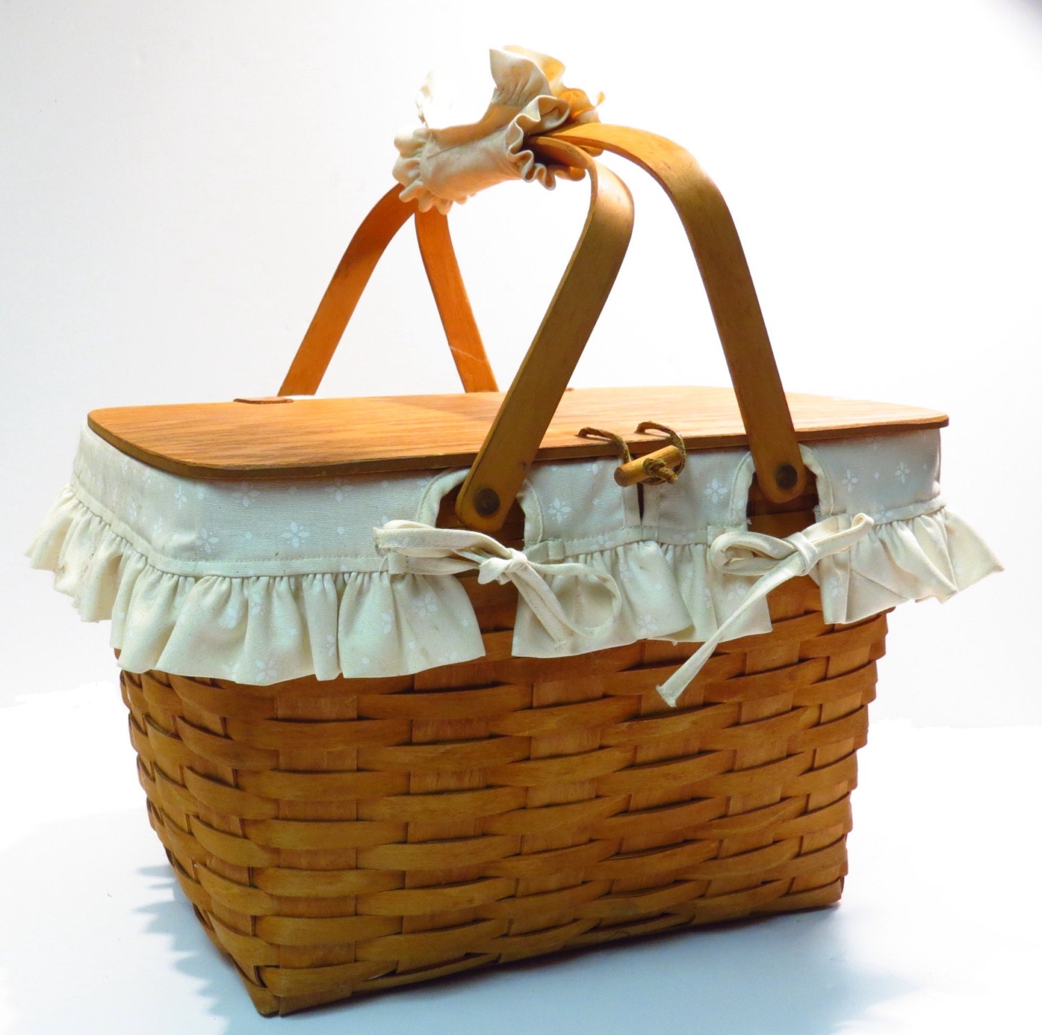 Longaberger Large Picnic Basket with Cream by VintageCreekside