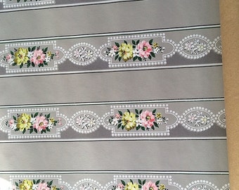 Vintage Wallpaper - Pink Yellow White Flowers with White Beading - 1 Yard