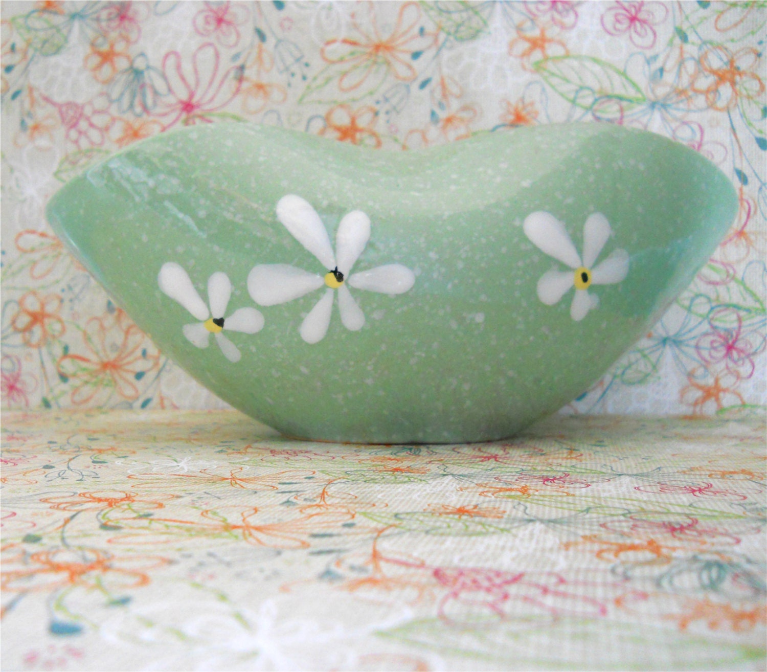 1950's Pinched Daisy Pottery Bowl