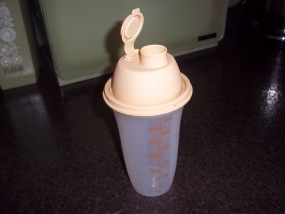 vintage tupperware gold sheer classic quick shaker flip top