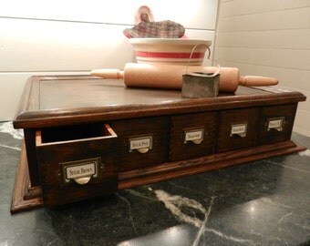 Grandma Willie's Baker's Bin