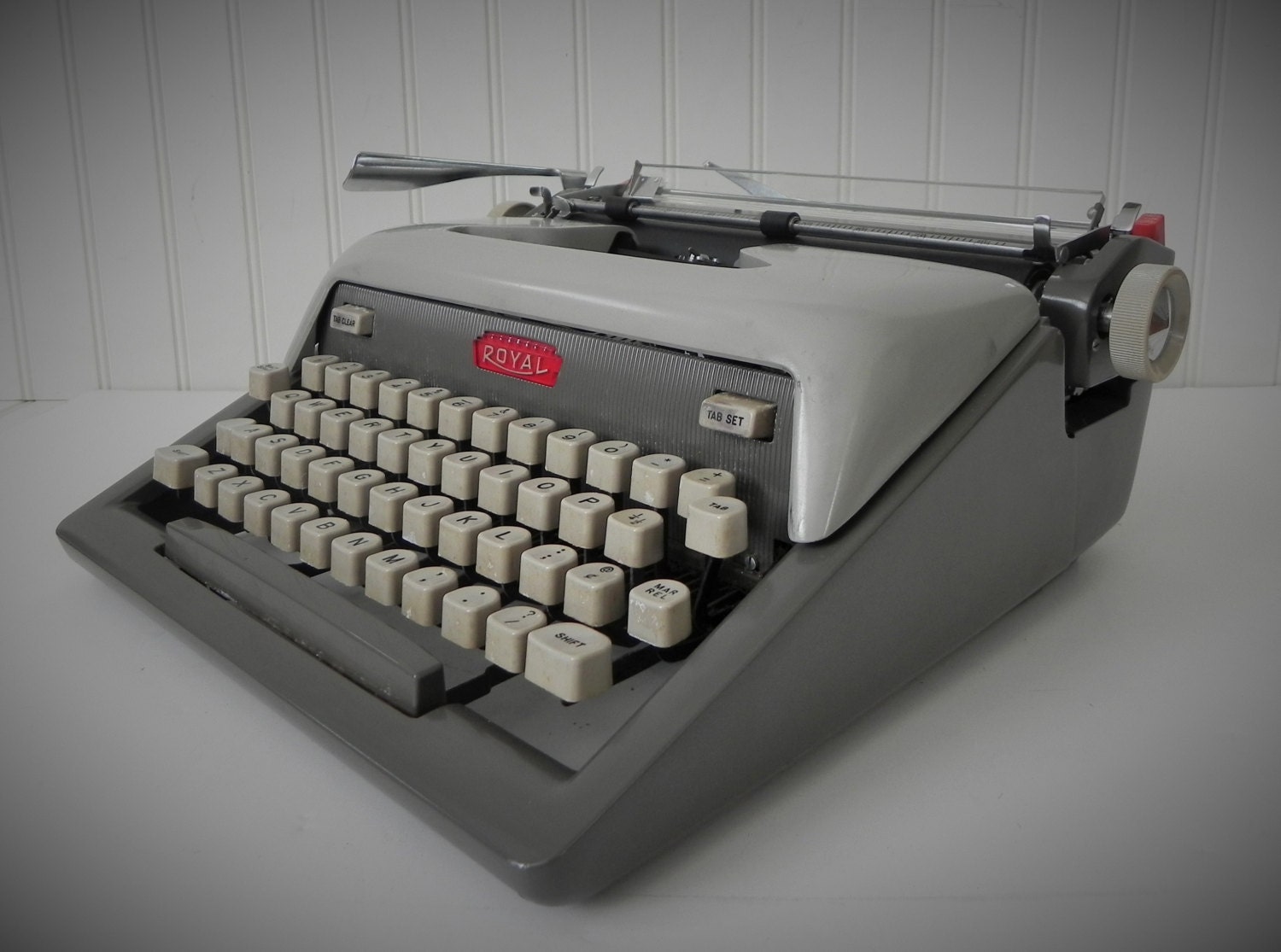 Mid Century Royal Typewriter – 1960s Manual Working Typewriter