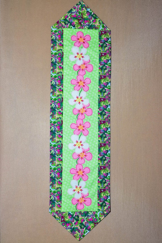 Table Runner Quilted Wool Applique Pink and White Funky