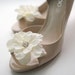 Ivory Flower Shoe Clips, Wedding Shoe Clips, Bridal Flower Shoe Clips, Rustic Wedding Flower Clips, Rhinestone Shoe Clips, BLUETTE Clips