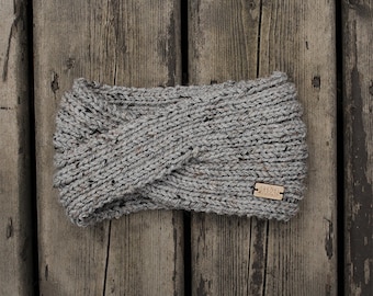 women's twisted style knit headband in speckled grey