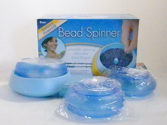 Motorized BEAD SPINNER w/ 3 Covered bowls and Lids by oldandnew8