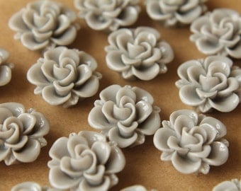 10 pc. Grey Flower Cabochons 19mm | RES-473