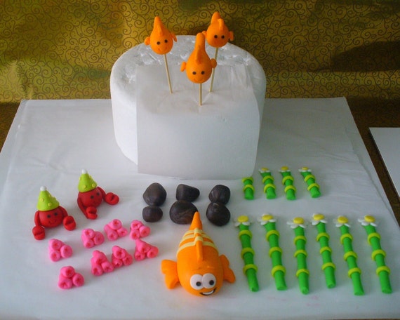 Items Similar To BUBBLE GUPPIES Edible Fondant Cake