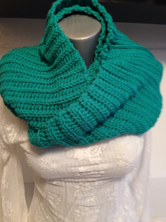 Green Crocheted Inifinity Scarf