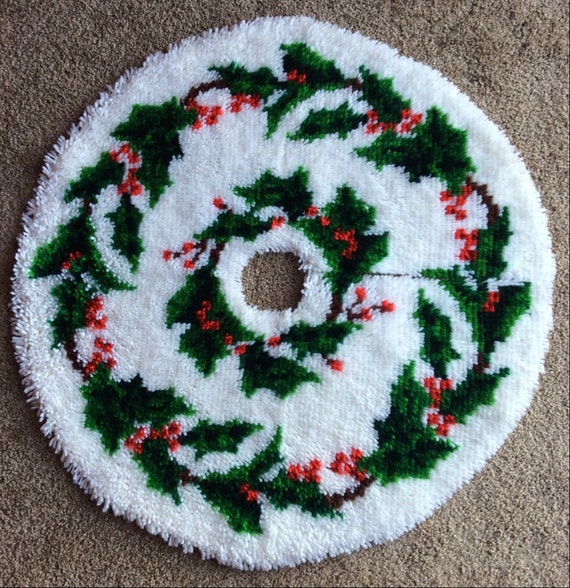 Vintage Latch Hook Holiday Christmas Tree Skirt 33 by Foundit4u