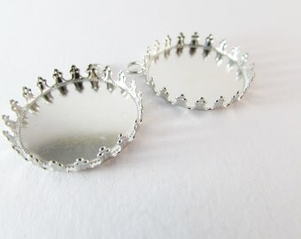 D-00240 - 2 pendant cabochons silver 25mm