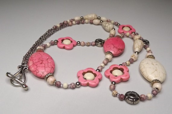 Eye Candy Collection - 32" Single Stand Hand Beaded Necklace - Pink/White/Silver