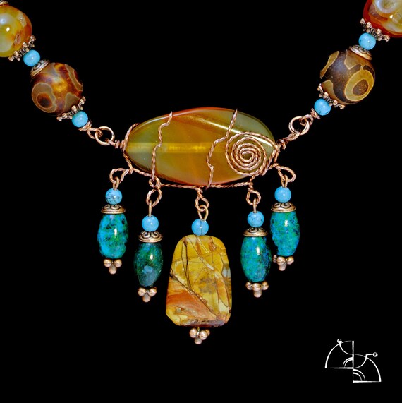 The Mystery of the savannah. Jewelry Set. Ethnic style necklace and earrings made of natural stones.