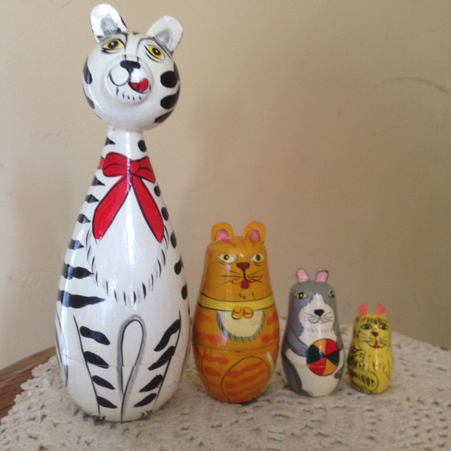 cat nesting dolls