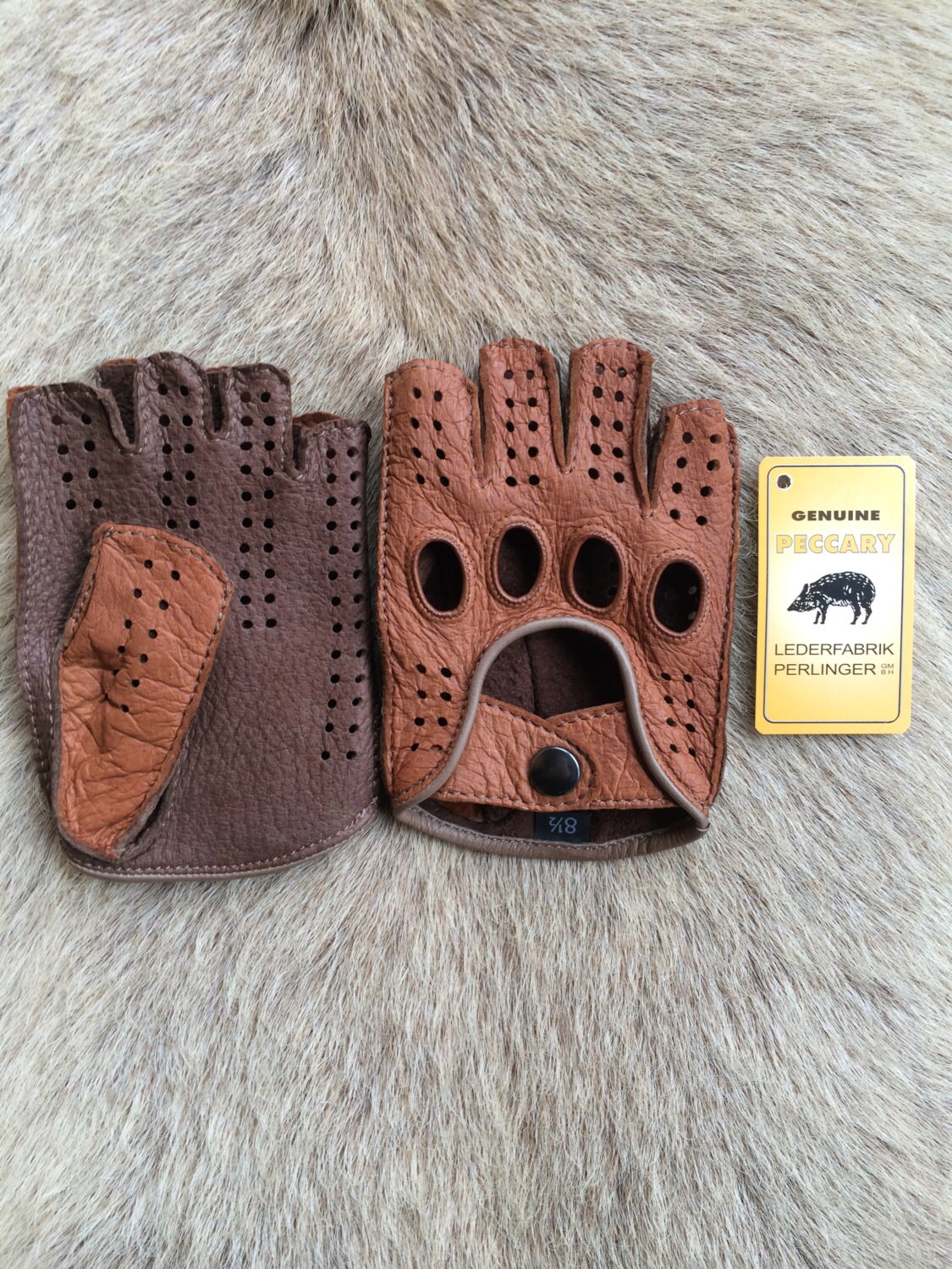 Men's Driving Peccary Leather Gloves by leathergloves4u on Etsy