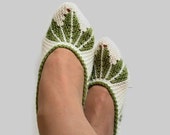 Knitted slippers, kids slippers, girl's wool home shoes, white and olive green slippers. Winter sale! 20% OFF