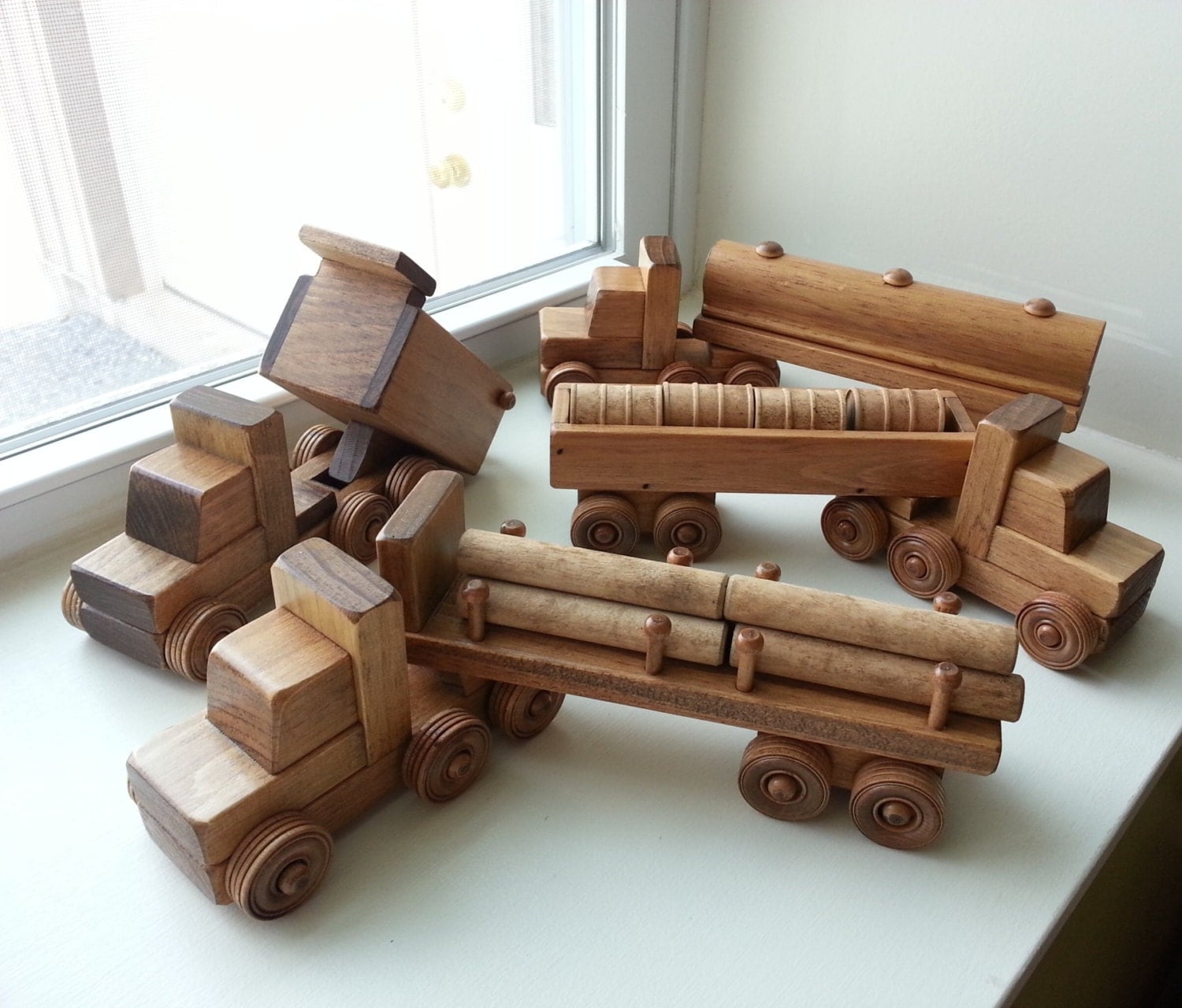 log hauler toy truck