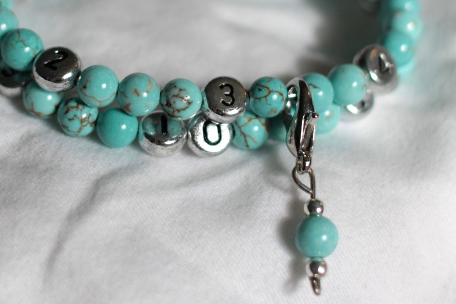 Nursing Bracelet / Breastfeeding Bracelet Turquoise Howlite