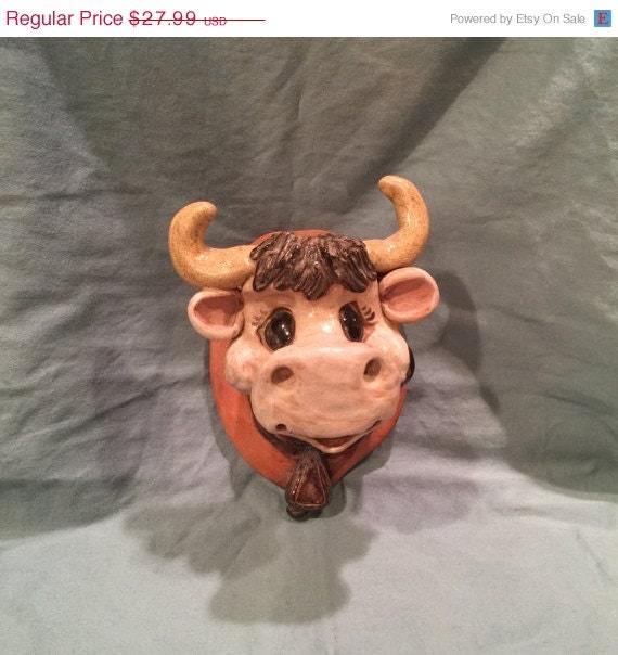 Vintage Holstein Cow Head Pottery Towel by YouNeedfulThings