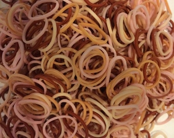 Mixed Skin Tones ** Rainbow Loom Bands Refill. 600 bands & c-clips. Guaranteed authentic. Latex-free.