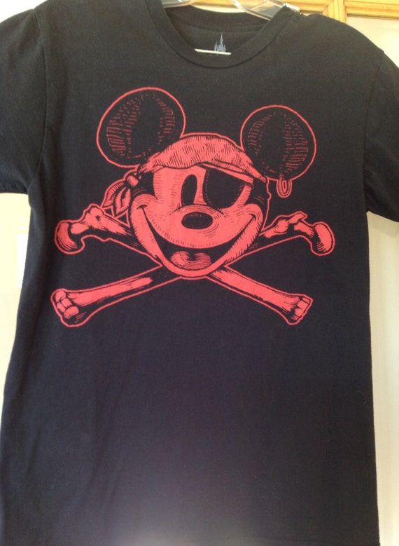 Vintage black Disney skull and crossbones Mickey by ziehlVINTAGE