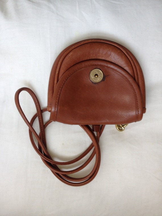 Small Leather coin bag by Cestelleinc on Etsy