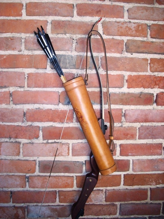 Classic Leather Quiver Archery Quiver Hunting by HiPestudio11