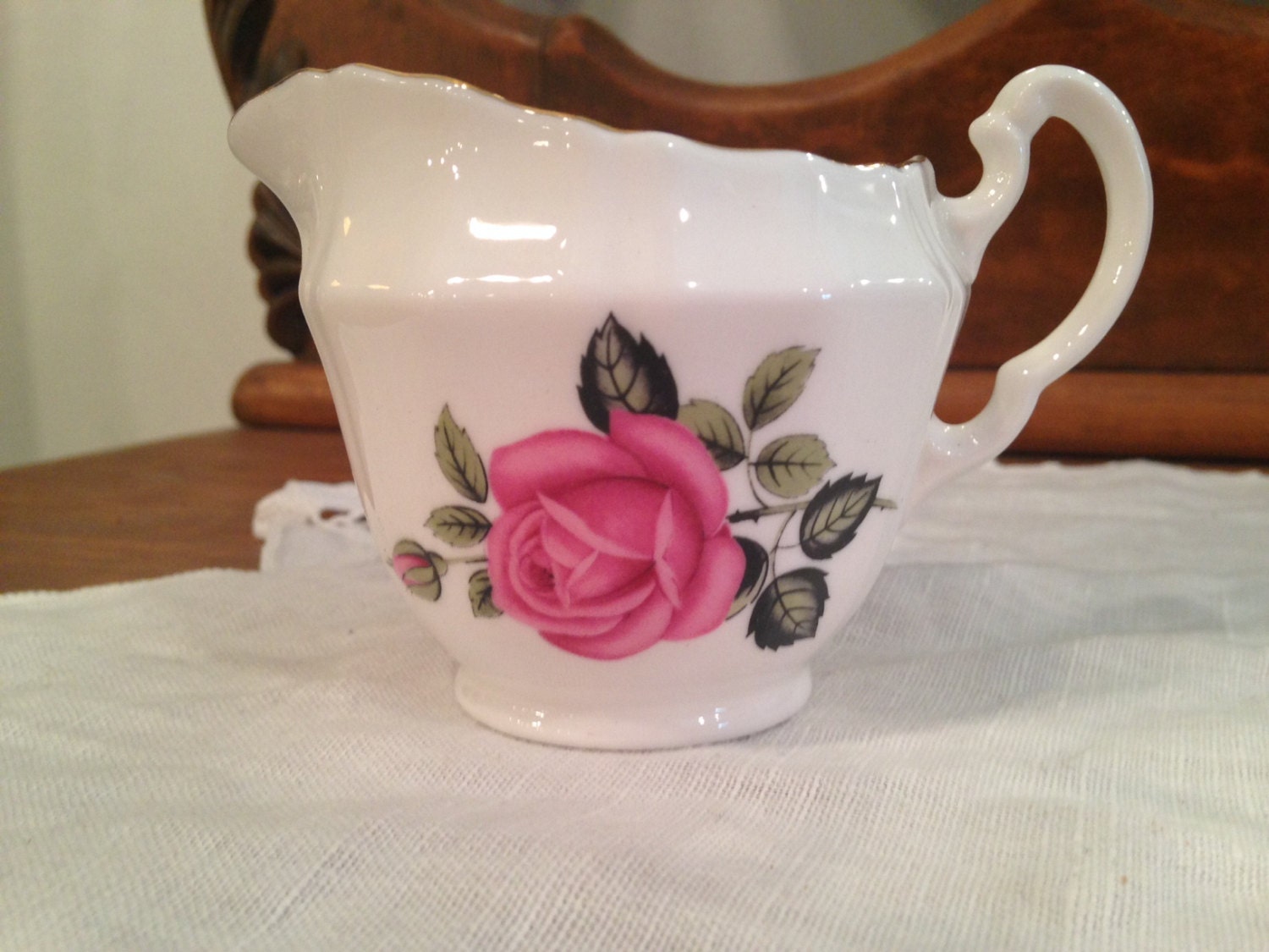 royal-adderley-fine-bone-china-gilt-pink-roses-by-curiositynoto