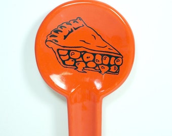 spoon rest in clementine with a pie slice on it, made to order / pick your colour