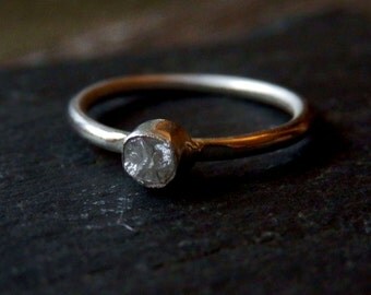 Custom rough diamond ring / raw diamond ring / rough diamond / wedding ring / engagement ring / natural diamond / diamond jewelry