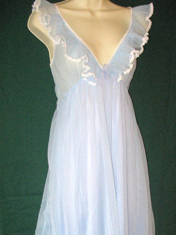 SHEER NYLON Vintage Peignoir Negligee Nightgown ..Lingerie