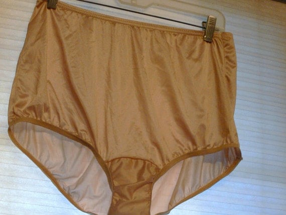 vanity fair nylon tan panties size 8 xlarge