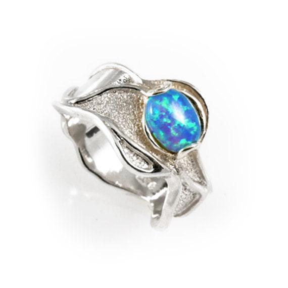 925 Sterling Silver Band Ring Blue Fire Opal Stone by greatthings2